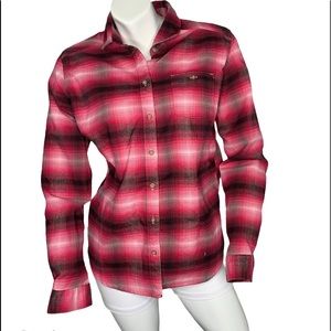 Mountain Hardwear 8 pink long sleeve flannel shirt